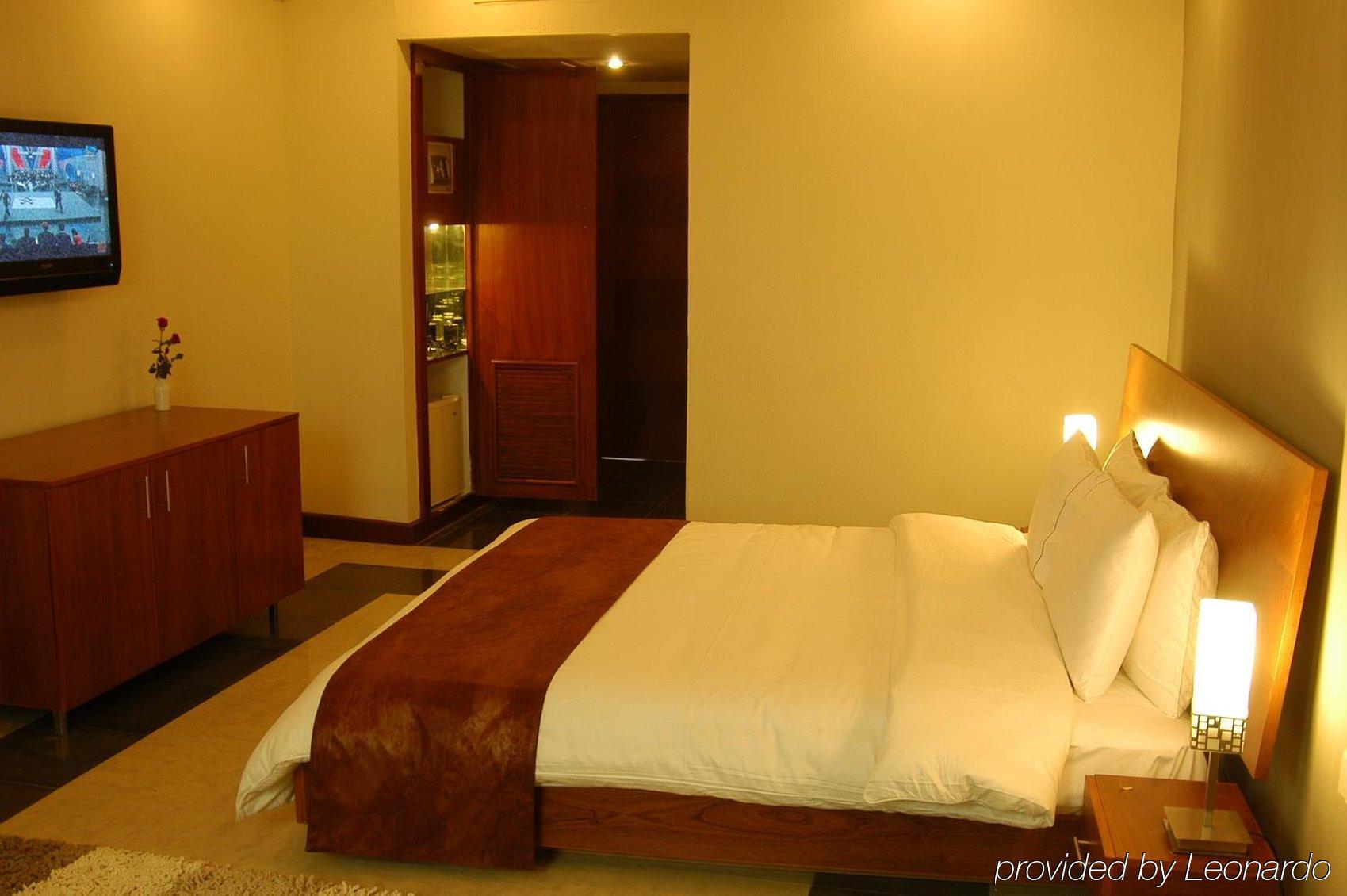 Hotel One سيالكوت الغرفة الصورة